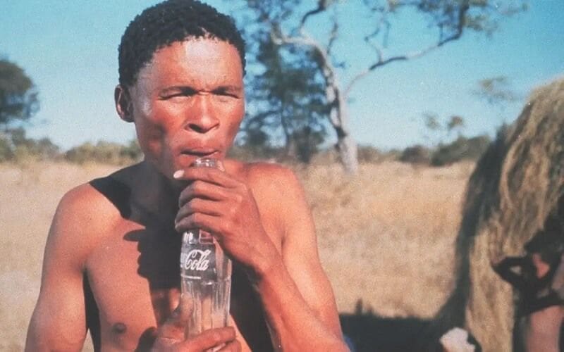 Fluiten op een colaflesje